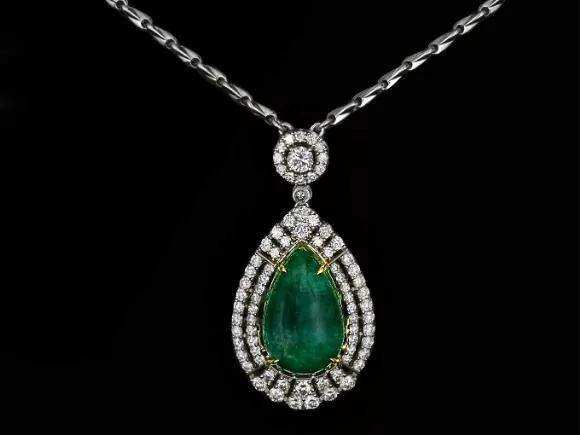 High-end jewelry photo retouching Before